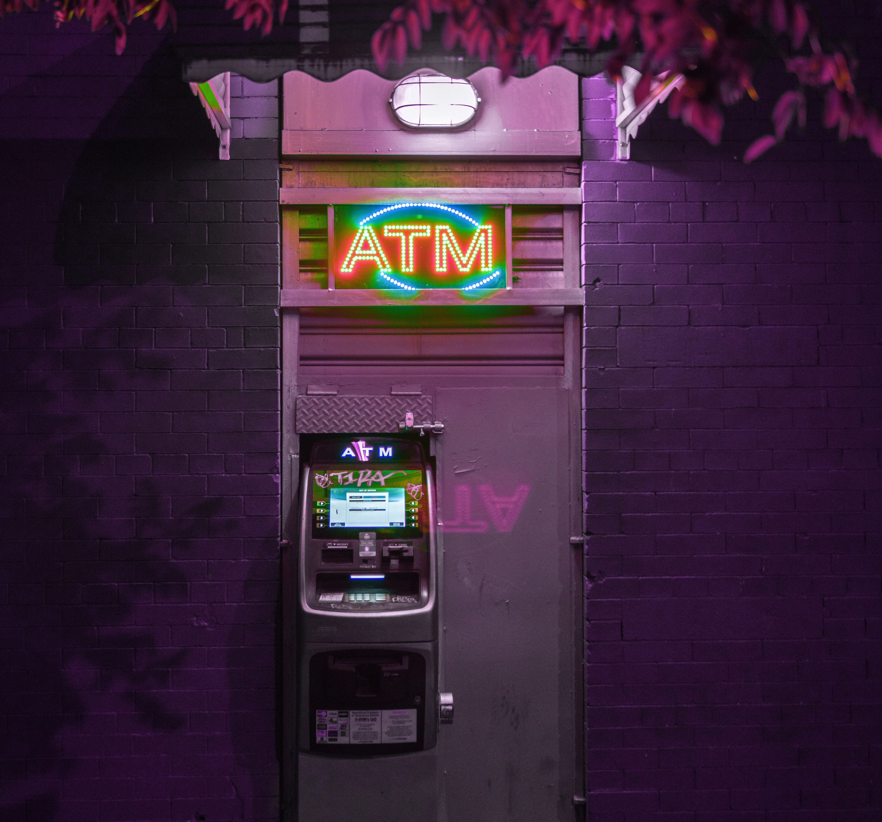 Säästämisopas ihmisille, jotka vaan eivät osaa säästää